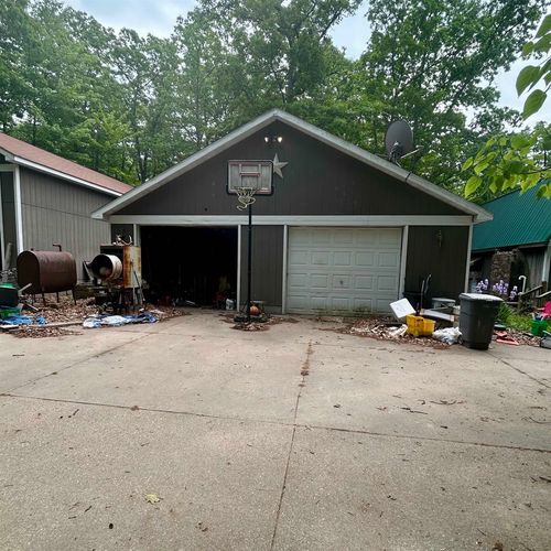 4711 Mockingbird Cir, Farwell, MI, 48622-9664 | Card Image