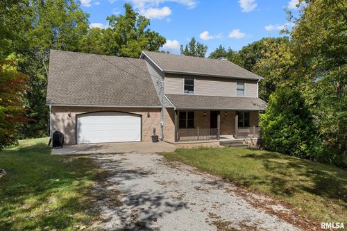 988 Heritage Dr, Mackinaw, IL, 61755-8995 | Card Image