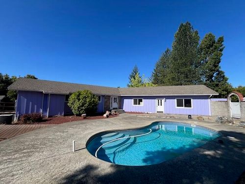 191 Christopher Ln, Garberville, CA, 95542-9406 | Card Image