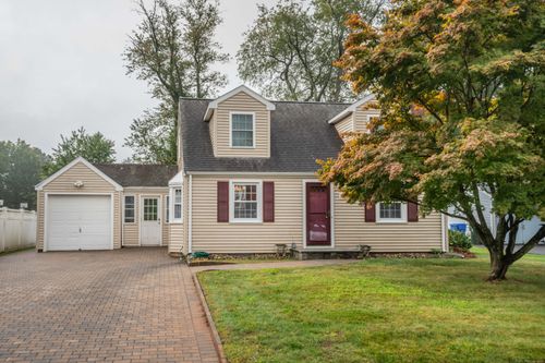 57 Welles Dr, Newington, CT, 06111-2626 | Card Image