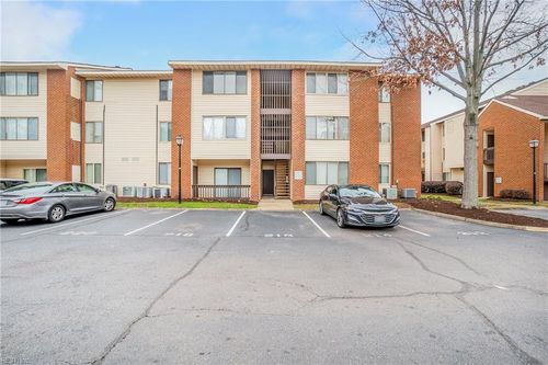 2-220 Pacific Drive, Hampton, VA, 23666 | Card Image