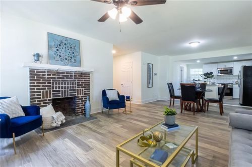 2949 Pearl St, East Point, GA, 30344-4152 | Card Image