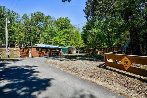 5549 Highway 8 E, Mena, AR, 71953-7627 | Card Image