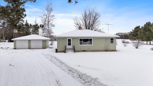 3964 Peary Rd, Eveleth, MN, 55734-4136 | Card Image