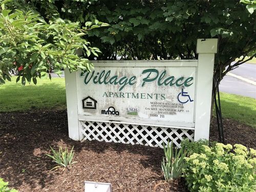 651 Hixon Pl, Vassar, MI, 48768-1448 | Card Image