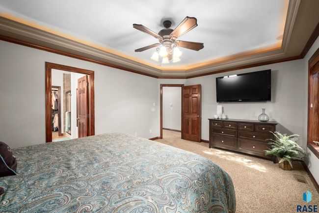 4400 E Aster Cir, House other with 5 bedrooms, 4 bathrooms and null parking in Sioux Falls SD | Image 25