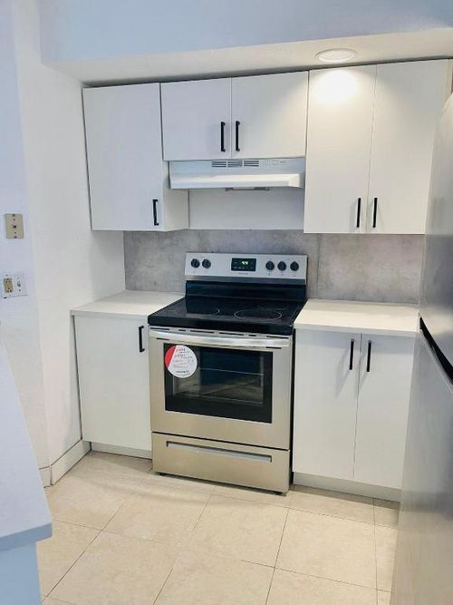 326-3460 Pinewalk Dr N, Margate, FL, 33063-9344 | Card Image