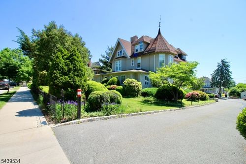 9-39 N Mountain Ave, Montclair, NJ, 07042-2346 | Card Image