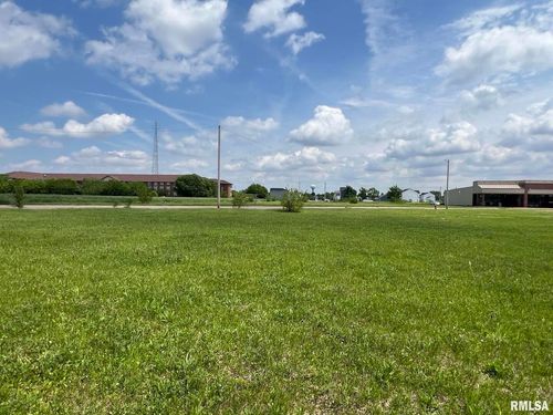 lot-4-0 5th Street Ct, Silvis, IL, 61282 | Card Image