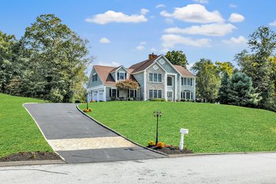 70 Vista View Drive, House other with 5 bedrooms, 3 bathrooms and null parking in Southbury CT | Image 2