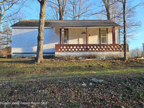 8 Freehold Mills Dr, Freehold, NY, 12431-5326 | Card Image