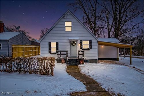 32 29th St Sw, Barberton, OH, 44203-7259 | Card Image