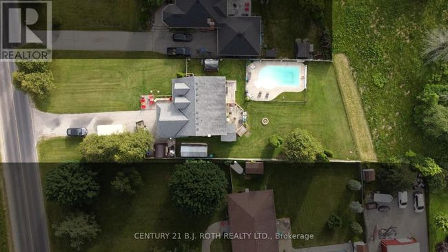 1252 Shore Acres Dr, House other with 4 bedrooms, 3 bathrooms and 12 parking in Gilford ON | Image 28