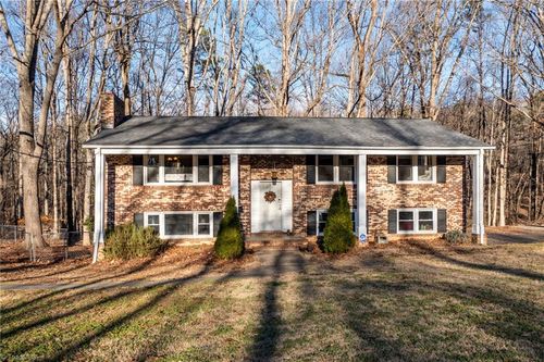 118 Wade Dr, Kings Mountain, NC, 28086-8930 | Card Image