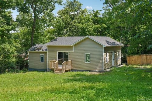381 Mountain Lodge Rd, Monroe, NY, 10950-6701 | Card Image