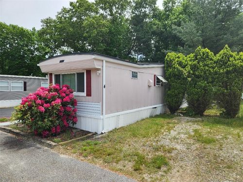 27 Woodward Rd, Lincoln, RI, 02865-4933 | Card Image