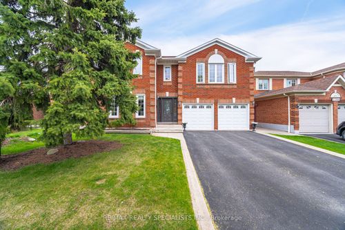 2582 Ambercroft Trail, Mississauga, ON, L5M4K4 | Card Image