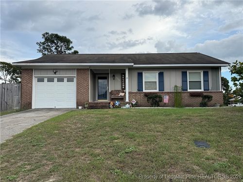 5733 Sagamore Rd, Hope Mills, NC, 28348-1886 | Card Image