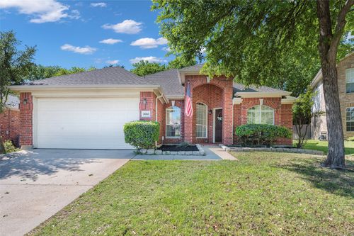 3002 Blake St, Corinth, TX, 76210-1600 | Card Image