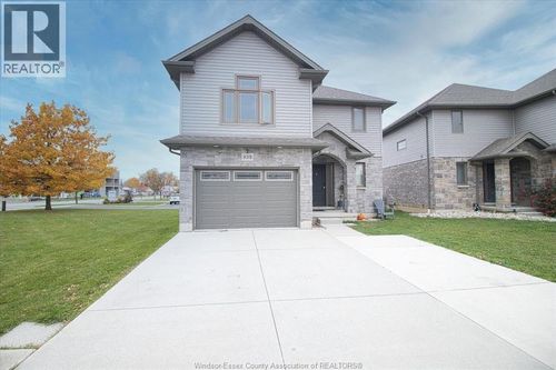 235 Bristol Dr, Chatham, ON, N7M6K9 | Card Image