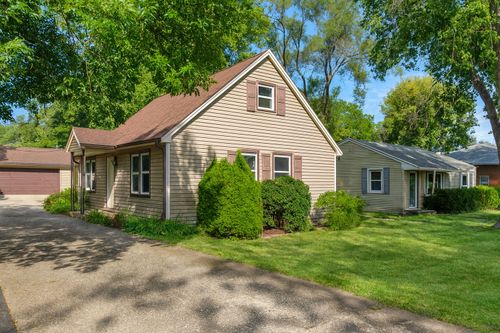 3916 Liberty Blvd, Westmont, IL, 60559-1108 | Card Image