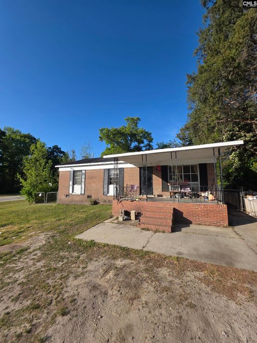 1205 Chestnut Ferry Rd, Camden, SC, 29020-4102 | Card Image