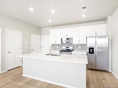 792 N Tempe St, Aurora, CO, 80018-4759 | Card Image