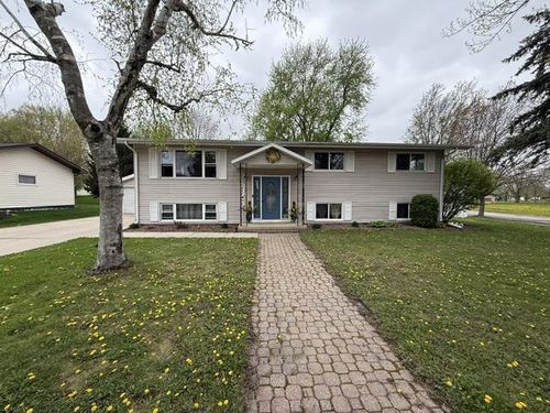 506 Hart Drive, CLINTON, WI, 53525 | Card Image