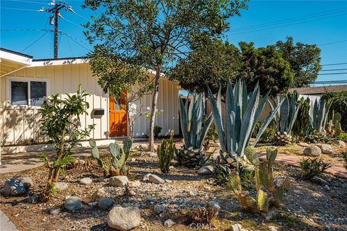1311 Oak, Santa Ana, CA, 92707 | Card Image