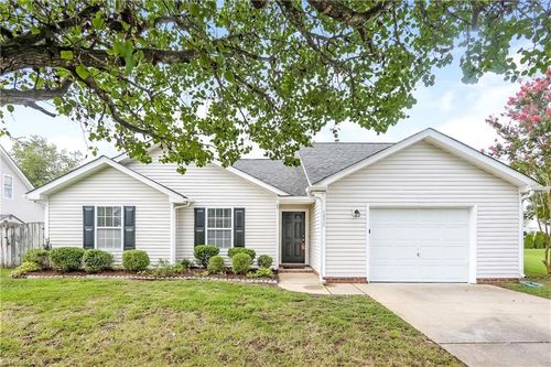 3972 Sorrell Ct, High Point, NC, 27265-8400 | Card Image