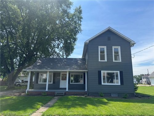 218 W Main St, Beach City, OH, 44608-9588 | Card Image