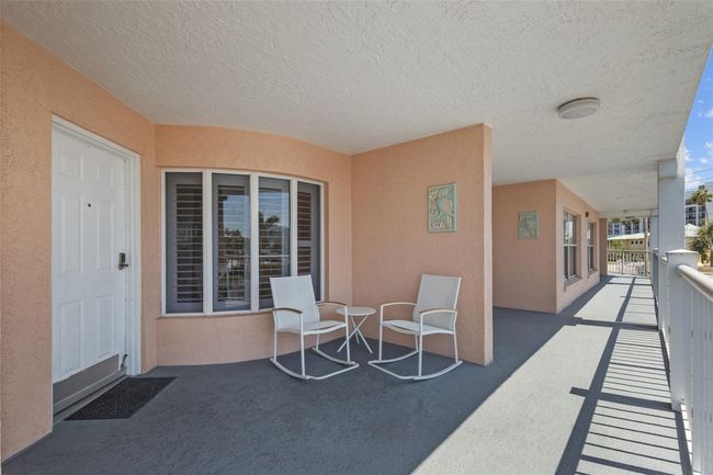 front sitting area which faces west for those gorgous beach views and sunsets | Image 24