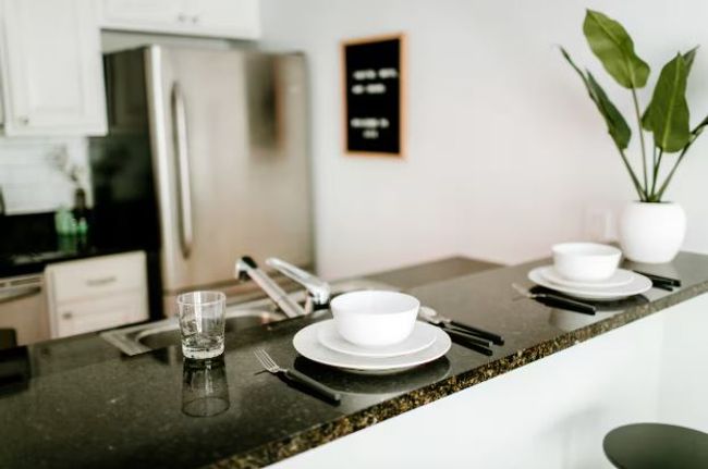 Dining area view of freestanding refrigerator | Image 10