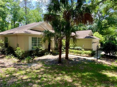 10063 Sw 192 Circle, House other with 3 bedrooms, 2 bathrooms and 2 parking in Dunnellon FL | Image 3