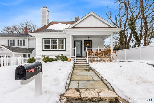102 Hirsch Rd, Stamford, CT, 06905-3207 | Card Image