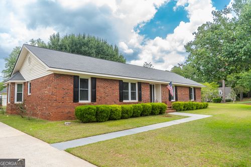 2211 Arrowwood Dr, Albany, GA, 31721-2052 | Card Image