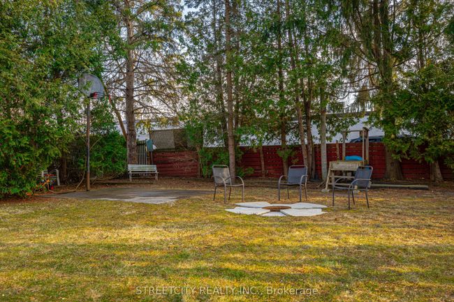 23 Dunkirk Dr, House other with 3 bedrooms, 1 bathrooms and 4 parking in Saint Thomas ON | Image 24