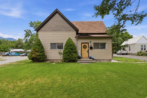307 W 400 S, Springville, UT, 84663-1845 | Card Image
