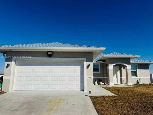 9042 E Broad Circle, La Belle, FL, 33935 | Card Image