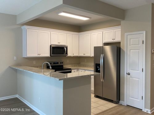 5697 Parkstone Crossing Dr, JACKSONVILLE, FL, 32258-5420 | Card Image