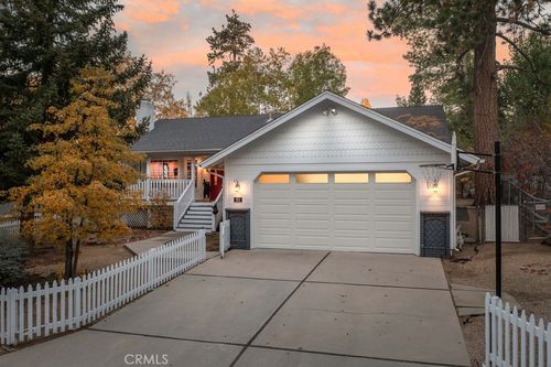 351 Feldstrasse Dr, Big Bear Lake, CA, 92315-9787 | Card Image