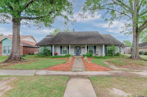 14133 Woodland Ridge Ave, Baton Rouge, LA, 70816-2738 | Card Image