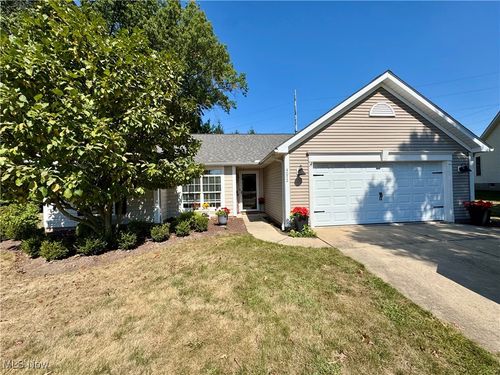 4072 Lindbergh Ave Nw, Canton, OH, 44718-2870 | Card Image