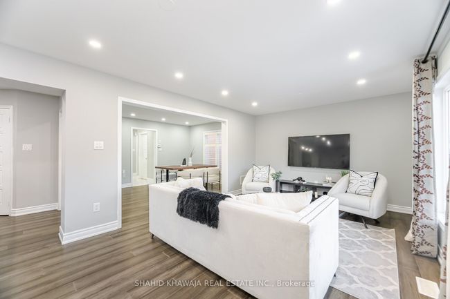 458 Pozbou Cres, House other with 6 bedrooms, 4 bathrooms and 2 parking in Milton ON | Image 12