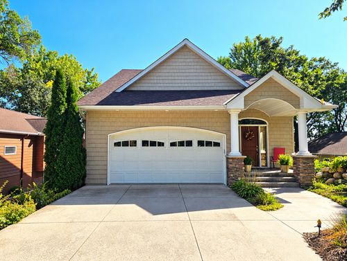 493 Beachwood Rd, South Haven, MN, 55382-9294 | Card Image