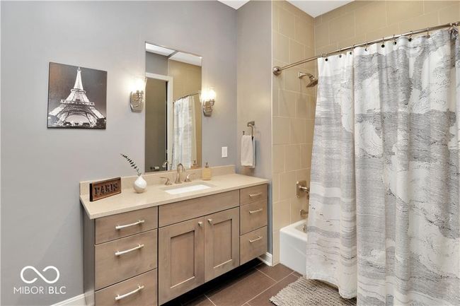 APT-703 - 1 Virginia Ave, Condo with 2 bedrooms, 2 bathrooms and null parking in Indianapolis IN | Image 25
