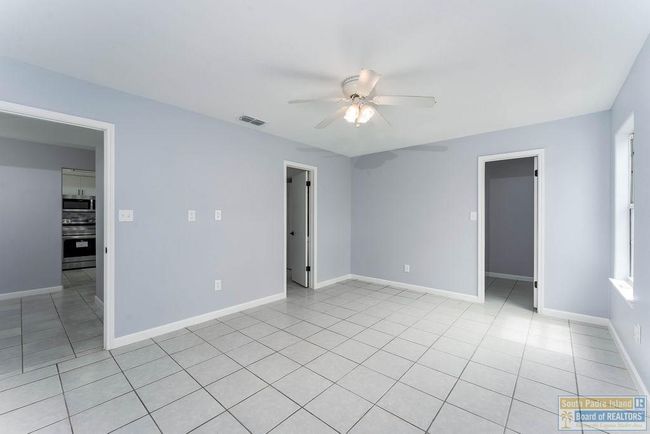 905 N Shore Dr, House other with 3 bedrooms, 3 bathrooms and 2 parking in Port Isabel TX | Image 19