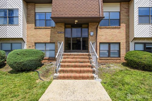 1913 Raspberry Ct, Edison, NJ, 08817-2776 | Card Image