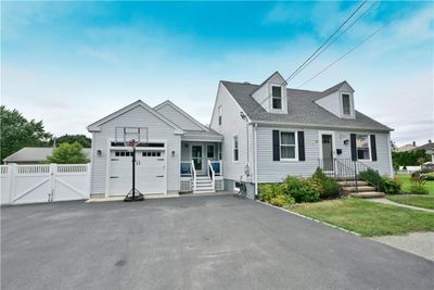 25 West Street, House other with 3 bedrooms, 1 bathrooms and 5 parking in Warren RI | Image 1