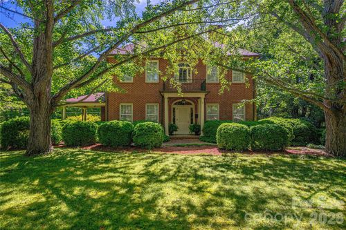 805 S Aspen St, Lincolnton, NC, 28092-3105 | Card Image